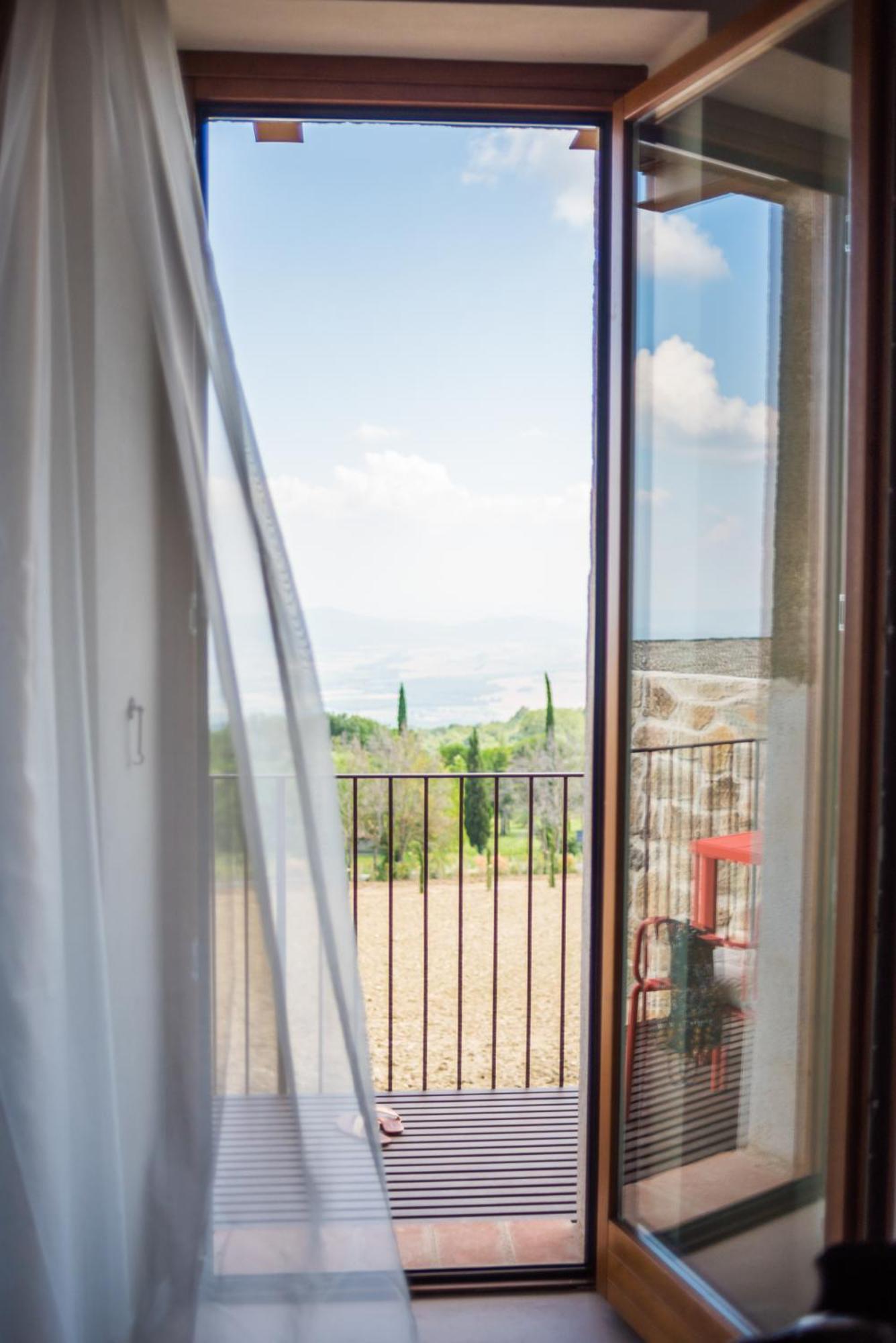 Valdonica Winery Fine Dine & Wine Hotel Sassofortino Exterior photo