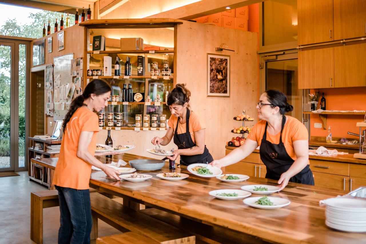 Valdonica Winery Fine Dine & Wine Hotel Sassofortino Exterior photo